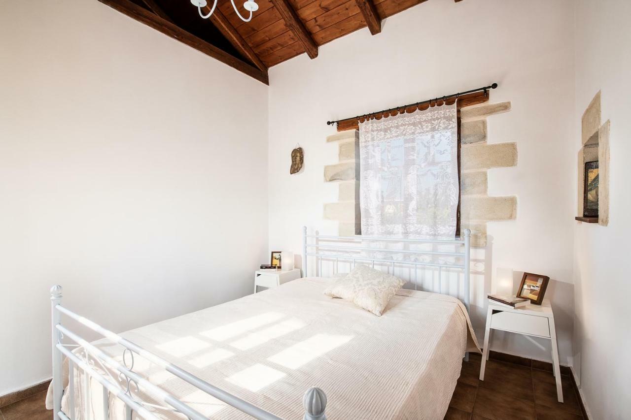 Villa Eleonas Vamos Exteriör bild